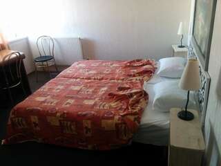 Отель Hotel Getliin Saku Двухместный номер с 1 кроватью или 2 отдельными кроватями-2